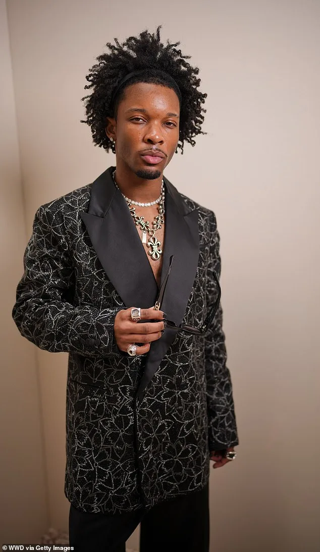 Polis, 14 yaşındaki Celeste Rivas'ın ölümünden sorumlu olarak D4vd'yi tutukladı.