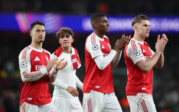 Sure, here is one possible headline: 

"Bayern Munich's Dramatic Victory Sets Up High-Stakes clash Against PSG