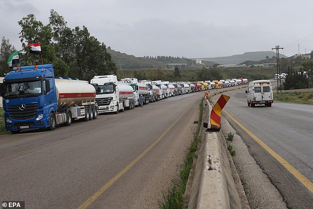 Trump kept away from war room after pilot rescue crisis