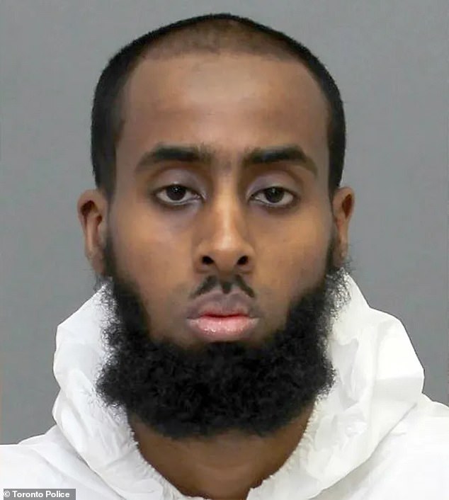 Toronto saldırganı, şizofreni nedeniyle beraat edince hacca gidiyor