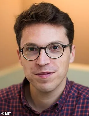 White House Press Secretary Promises Investigation Into Scientist Disappearances