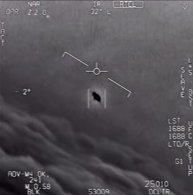 Eski CIA bilim insanı Puthoff, ABD'de dört farklı uzaylı türü olduğunu iddia etti.