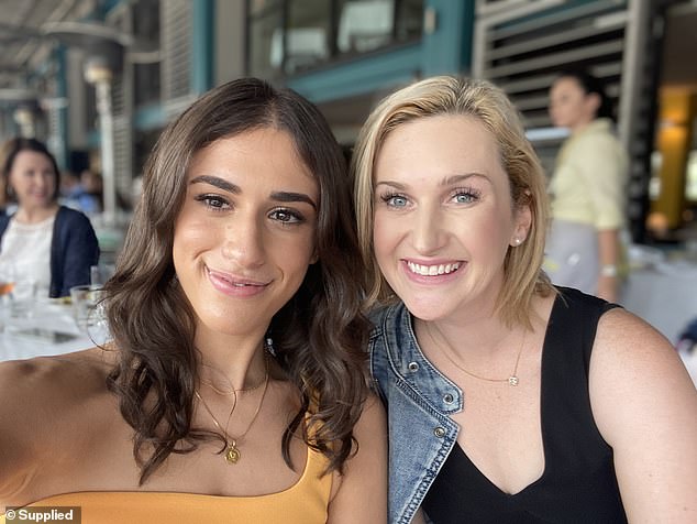 Gemma Farquhar, dört çocuğu olan annenin kansere karşı savaşı