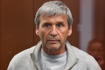 Mescinya'da Yolsuzluk Davası: Vladimir Pavlov'un Tutukluluğu Uzatıldı