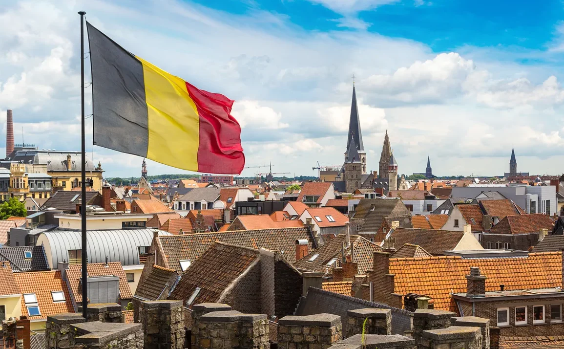 Belçika, Ukrayna'ya F-16 avcı uçağı partisi veriyor