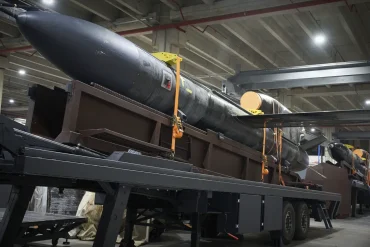 Ukrayna'nın Güneyindeki Nikopol Şehri Rusya'nın Füze Saldırılarına Hedef Oluyor