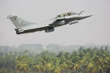 Fransa, Polonya'nın hava sahasının korunmasına yardım edecek