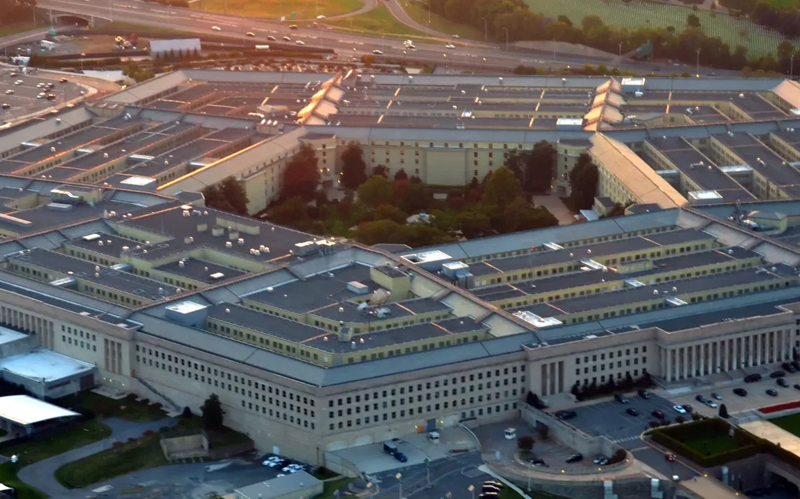 Pentagon'da Yeni Savunma Stratejisi Tartışması: 'Kısır Görünüm' Uyarısı