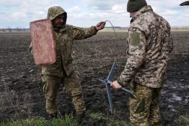 Starlink'te kesintiler Ukrayna'nın askeri operasyonlarında zorluk yaratıyor