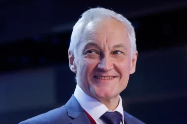 Rus Savunma Bakanı, Öğretmenlerin Gününü Kutladı